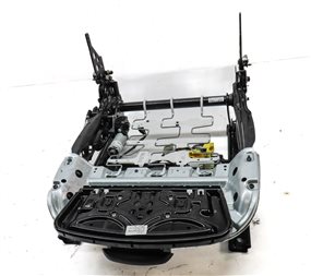 Thumbnail 2: 2014 BMW M235i COUPE (F22) FRONT RIGHT PASSENGER SEAT TRACK w/ MOTORS