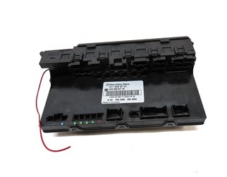 Thumbnail 2: 2006 MERCEDES CLS500 CLS55 AMG (C219) REAR SIGNAL ACQUISITION CONTROL MODULE