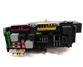 Thumbnail 2: 10-11 MERCEDES GLK350 (X204) REAR SIGNAL ACQUISITION CONTROL MODULE SAM FUSE BOX