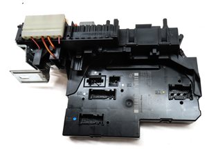 Thumbnail 5: 10-11 MERCEDES GLK350 (X204) REAR SIGNAL ACQUISITION CONTROL MODULE SAM FUSE BOX