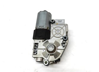 Thumbnail 4: 2015-2018 AUDI Q3 (8U) SUNROOF SUN ROOF WINDOW MOTOR