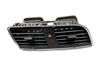 Thumbnail 2: 2015 AUDI Q3 (8U) FRONT CENTER DASH AC HEATER AIR VENT & HAZARD (Black & Silver)