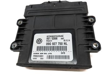 Thumbnail 4: 2015-2018 AUDI Q3 (8U) 2.0L AUTO AUTOMATIC TRANSMISSION CONTROL MODULE
