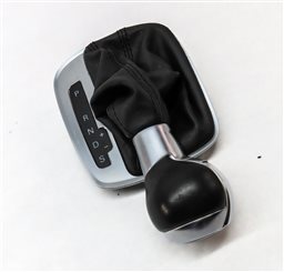 Thumbnail 3: 2015 AUDI Q3 (8U) AUTO TRANSMISSION SHIFTER SHIFT KNOB & BOOT w/ SHIFT INDICATOR