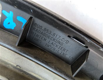 Thumbnail 6: 2015 AUDI Q3 (8U) REAR LEFT WHEEL WELL FENDER FLARE MOULDING TRIM (Silver)