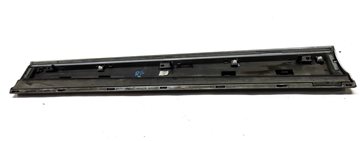 Thumbnail 6: 2015 AUDI Q3 (8U) FRONT RIGHT PASSENGER LOWER DOOR MOULDING TRIM  (Silver)