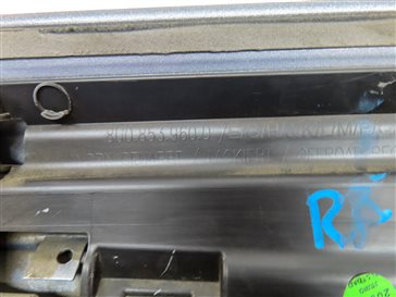Thumbnail 7: 2015 AUDI Q3 (8U) FRONT RIGHT PASSENGER LOWER DOOR MOULDING TRIM  (Silver)