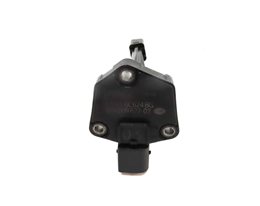 Thumbnail 5: 2010 LAND ROVER LR4 (L319) 5.0L NON SUPER ENGINE OIL LEVEL SENSOR