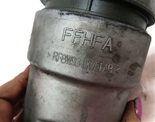 Thumbnail 6: 2010 LAND ROVER LR4 (L319) 5.0L NON SUPER ENGINE OIL FILTER HOUSING w/ CAP