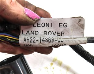 Thumbnail 4: 2010 LAND ROVER LR4 (L319) FRONT PARK ASSIST PDC SENSOR SET4 (White) w/ HARNESS