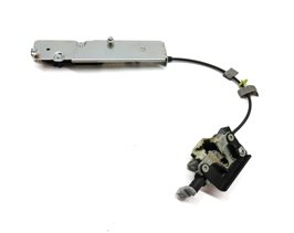 2010 LAND ROVER LR4 (L319) REAR LOWER HATCH TRUNK LOCL LATCH w/ ACTUATOR MOTOR