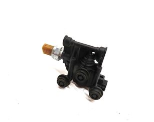 Thumbnail 3: 2010 LAND ROVER LR4 (L319) REAR AIR SUSPENSION TRANSFER RELIEF VALVE