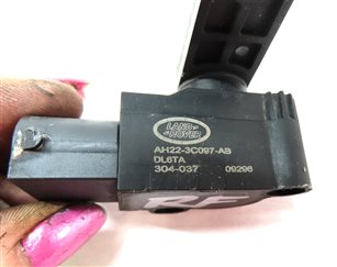 Thumbnail 5: 2010 LAND ROVER LR4 (L319) FRONT RIGHT PASSENGER SUSPENSION HEIGHT LEVEL SENSOR