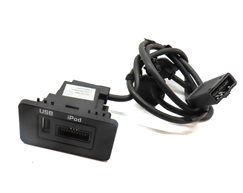 Thumbnail 3: 2010 LAND ROVER LR4 (L319) RADIO STEREO SOUND USB IPOD INPUT PANEL