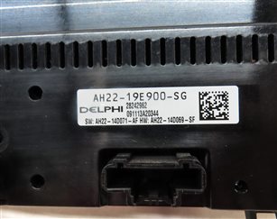 Thumbnail 7: 10-16 LAND ROVER LR4 - FRONT TEMPERATURE CLIMATE CONTROL PANEL (w/ HEATED SEAT)