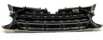 Thumbnail 6: 2010-2013 LAND ROVER LR4 - FRONT UPPER HOOD CENTER AIR VENT GRILLE (White)