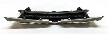 Thumbnail 7: 2010-2013 LAND ROVER LR4 - FRONT UPPER HOOD CENTER AIR VENT GRILLE (White)
