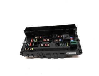 Thumbnail 2: 2011 BMW X3 (F25) FRONT POWER DISTRIBUTION RELAY FUSE BOX
