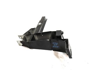 Thumbnail 1: 2011 BMW X3 (F25) FRONT RIGHT PASSENGER SIDE RADIATOR CORE SUPPORT MOUNT BRACKET