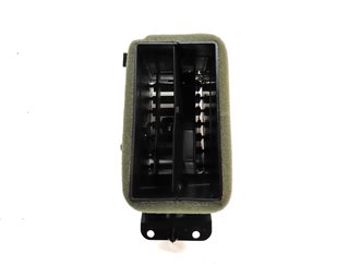 Thumbnail 4: 16 LAND RANGE ROVER SPORT (L494) FRONT LEFT DRIVER DASH HEAT AIR AC VENT (GRAY)