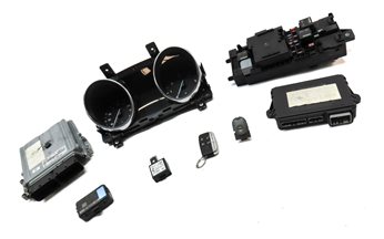 Thumbnail 4: 16 RANGE ROVER SPORT L494 3.0L DIESEL TDV6 ECM BCM IMMOBILIZER MODULE KEY SET/9