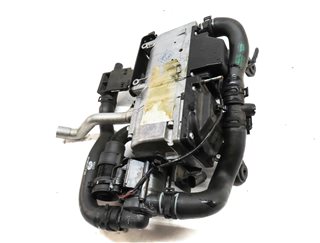 Thumbnail 2: 2016 RANGE ROVER SPORT (L494) 3.0L DIESEL ENGINE PRE HEATER COOLANT PUMP MODULE