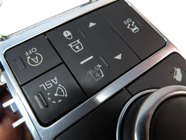 Thumbnail 6: 16 RANGE ROVER SPORT L494 FRONT CENTER TRACTION HEIGHT TERRAIN SELECT SWITCH