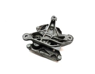 Thumbnail 1: 12 AUDI A7 C7 4G8 3.0L SUPER (CGXB) ENGINE AUTOMATIC TRANSMISSION MOUNT BRACKET