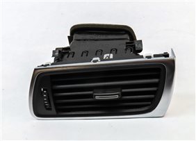 Thumbnail 2: 2012 AUDI A7 (C7 4G8) FRONT RIGHT PASSENGER OUTER DASH HEAT AIR AC VENT (BLACK)