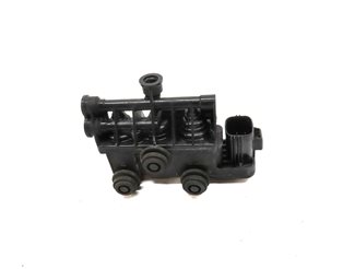Thumbnail 2: 2010 LAND ROVER LR4 (L319) AIR SUSPENSION TRANSFER RELIEF CONTROL VALVE BLOCK