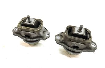 Thumbnail 1: 2010 LAND ROVER LR4 (L319) 5.0L NON SUPER ENGINE MOTOR MOUNT SET/2