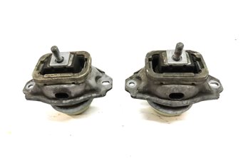 Thumbnail 2: 2010 LAND ROVER LR4 (L319) 5.0L NON SUPER ENGINE MOTOR MOUNT SET/2