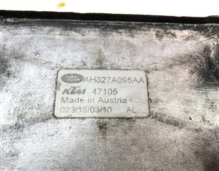 Thumbnail 7: 10-16 LR4 RANGE ROVER SPORT (L320) 3.0L / 5.0L ENGINE TRANSMISSION OIL COOLER