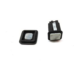 Thumbnail 2: 2010 LAND ROVER LR4 (L319) REAR TRUNK TAILGATE HATCH RELEASE SWITCH
