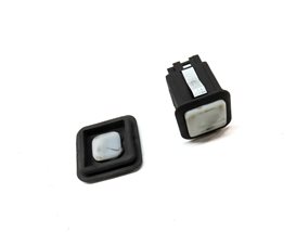 Thumbnail 3: 2010 LAND ROVER LR4 (L319) REAR TRUNK TAILGATE HATCH RELEASE SWITCH