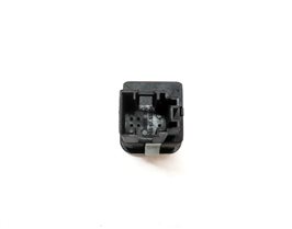 Thumbnail 6: 2010 LAND ROVER LR4 (L319) REAR TRUNK TAILGATE HATCH RELEASE SWITCH