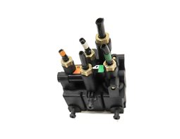 Thumbnail 2: 13 LAND RANGE ROVER L405 REAR AIR SUSPENSION TRANSFER RELIEF CONTROL VALVE BLOCK