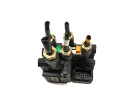 Thumbnail 4: 13 LAND RANGE ROVER L405 REAR AIR SUSPENSION TRANSFER RELIEF CONTROL VALVE BLOCK