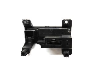 Thumbnail 5: 2013 LAND RANGE ROVER (L405) RCA VIDEO AUDIO INPUT INTERFACE USB PLUG PANEL