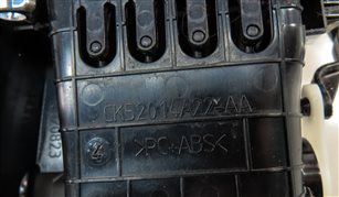 Thumbnail 7: 13 LAND RANGE ROVER (L405) REAR CENTER CONSOLE HEAT AIR AC VENT (Black & Silver)