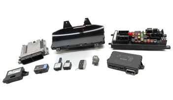 Thumbnail 2: 13 ROVER L405 5.0L NON SUPER ENGINE ECM BCM IMMOBILIZER MODULE KEY SET/10(257k)