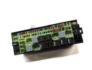 Thumbnail 3: 13-18 RANGE ROVER (L405) 5.0L AJ133 / 5.0L AJ133 SUPERCHARGED ENGINE FUSE BOX