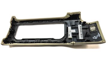 Thumbnail 6: 2013 LAND RANGE ROVER (L405) FRONT CENTER DASH GPS NAV SCREEN TRIM BEZEL (Beige)