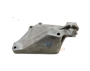 Thumbnail 4: 2011 MERCEDES GL450 (X164) 4.6L (M273) FRONT RIGHT ENGINE MOTOR MOUNT BRACKET