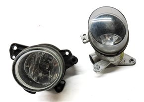 Thumbnail 3: 06-11 MERCEDES C250 C350 E300 GL320 GL450 R320 R350 R500 - RIGHT FOG LIGHT LAMP