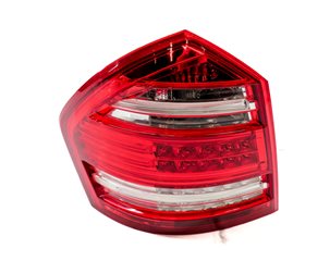 Thumbnail 3: 2010-2012 MB GL350 GL450 GL550 (X164) LEFT DRIVER TAILLIGHT BRAKE LIGHT LAMP