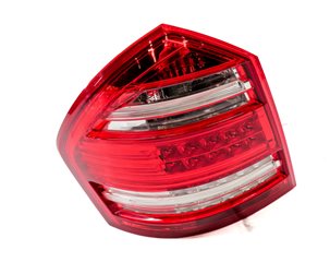 Thumbnail 4: 2010-2012 MB GL350 GL450 GL550 (X164) LEFT DRIVER TAILLIGHT BRAKE LIGHT LAMP