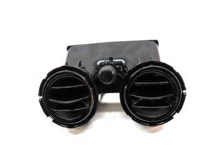 Thumbnail 2: 2019 MERCEDES GLC300 (X253) REAR CENTER CONSOLE HEAT AIR AC VEN (BLACK)