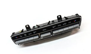 Thumbnail 3: 2015-2021 MERCEDES C300 C400 C450 GLC300 (W205 X253) TEMPERATURE CONTROL PANEL