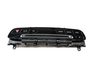 Thumbnail 4: 2015-2019 MERCEDES C GLC CLASS (W205 X253) RADIO STEREO MEDIA FACEPLATE w/ CLOCK